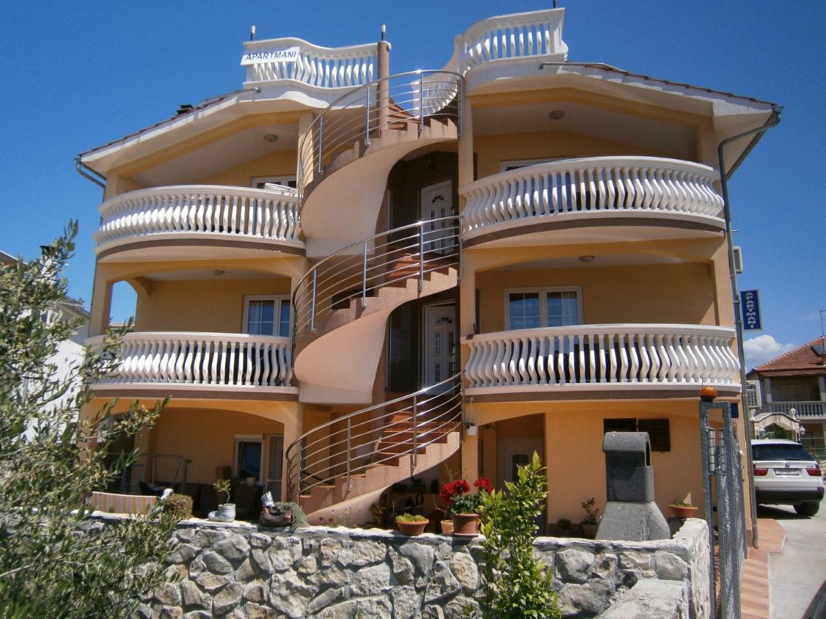 Apartments With A Parking Space Vodice - 13973 מראה חיצוני תמונה